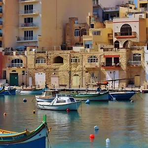 Hostel Bookarest Malta 
