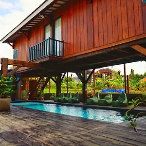 Pensión Kampoeng Saya Seminyak